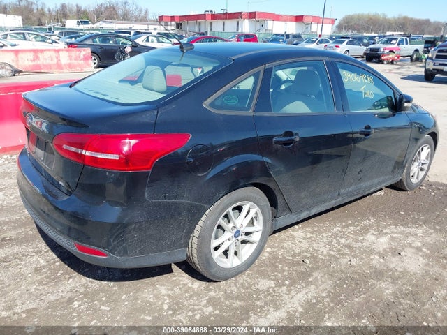 Ford FOCUS SE 2017 1FADP3F29HL208725 Image 4