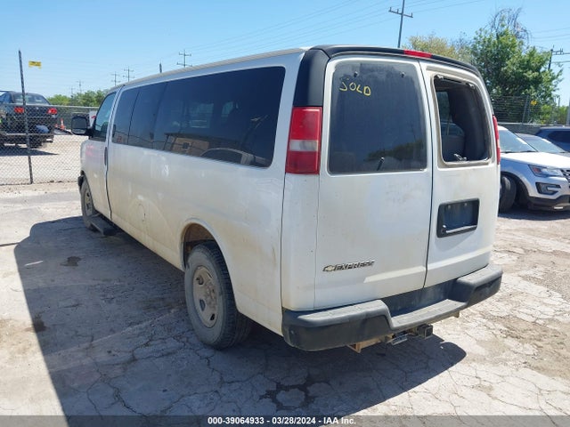 Chevrolet Express 3500 Ls 2017 1GAZGNFG6H1288304 Image 3