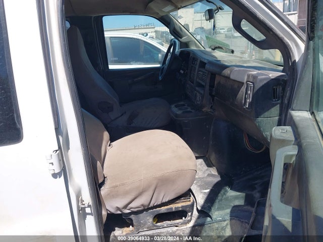 Chevrolet Express 3500 Ls 2017 1GAZGNFG6H1288304 Image 5