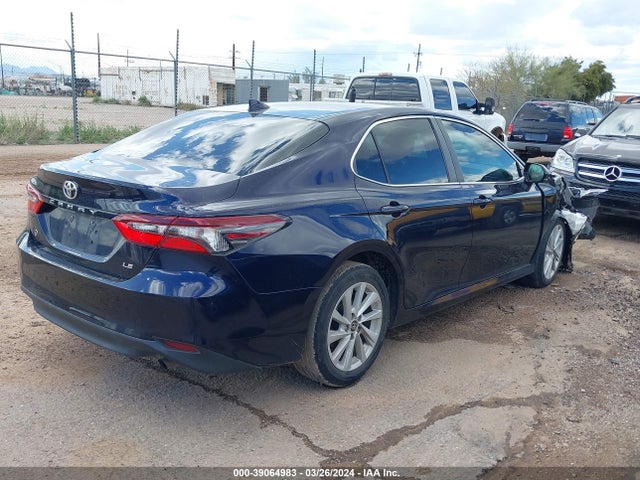 Toyota CAMRY LE 2022 4T1C11AK5NU680201 Image 4