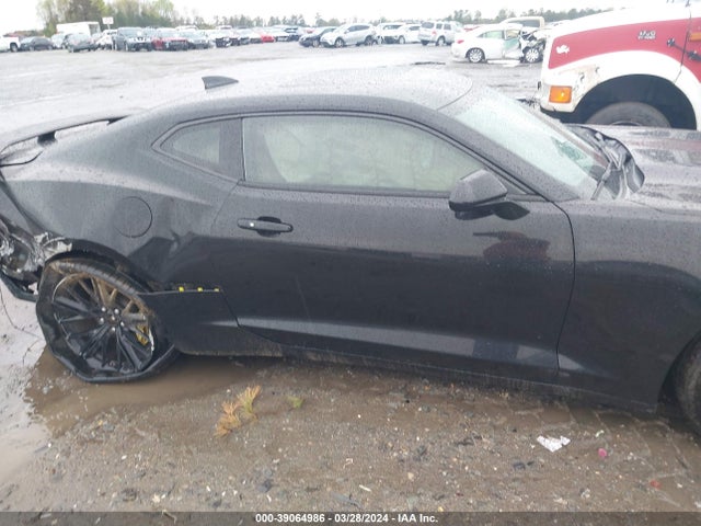 Chevrolet CAMARO 2SS 2018 1G1FG1R78J0142229 Image 13