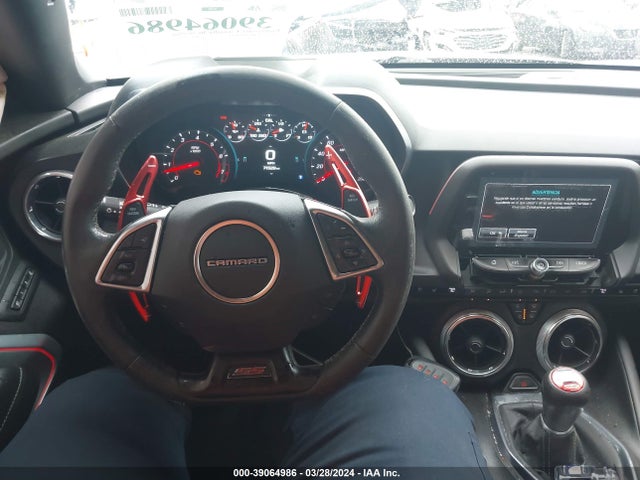 Chevrolet CAMARO 2SS 2018 1G1FG1R78J0142229 Image 18