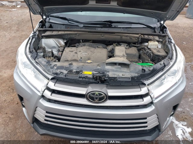 Toyota Highlander Le Plus 2017 5TDZZRFH1HS206905 Image 10