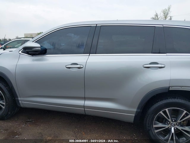 Toyota Highlander Le Plus 2017 5TDZZRFH1HS206905 Image 15