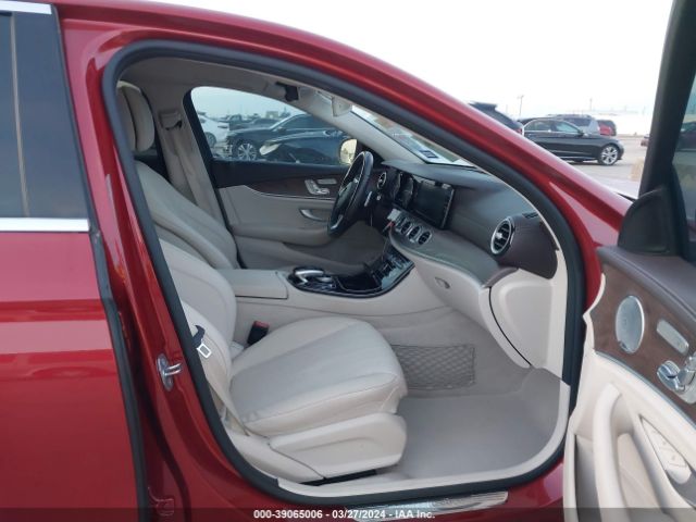 2017 MERCEDES-BENZ E-CLASS WDDZF4JB9HA075028 Photo 4