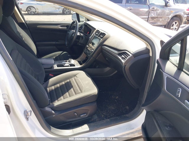 Ford FUSION SE 2019 3FA6P0H76KR210148 Image 5