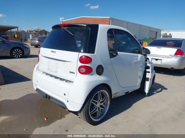 WMEEJ3BA4EK747527 Smart Fortwo Passion/pure