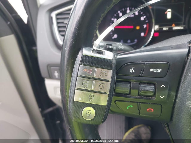 KIA SEDONA EX 2018 KNDMC5C17J6362562 Image 11