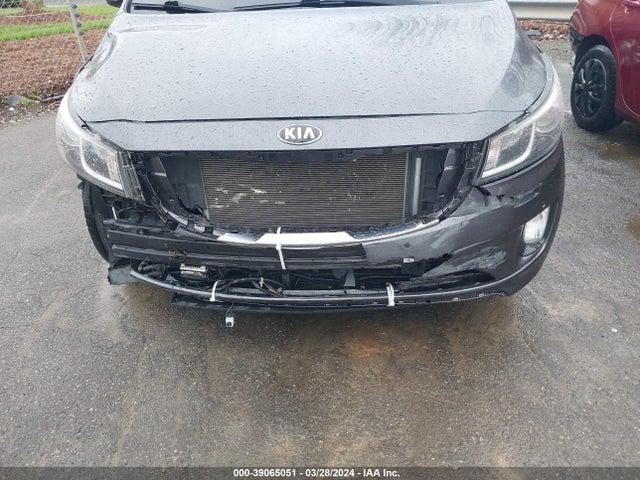 KIA SEDONA EX 2018 KNDMC5C17J6362562 Image 6