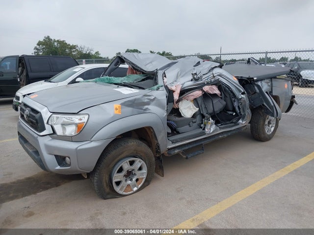Toyota Tacoma Prerunner V6 2014 5TFJU4GN0EX059565 Image 2