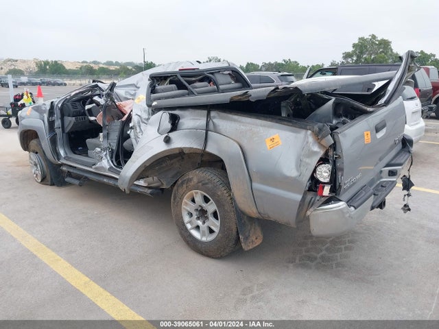 Toyota Tacoma Prerunner V6 2014 5TFJU4GN0EX059565 Image 3