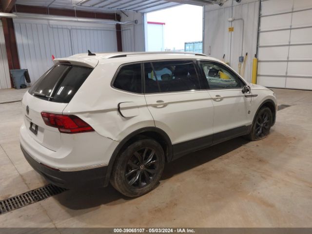 3VV3B7AX2NM008764 Volkswagen Tiguan 2.0t Se