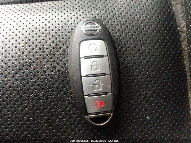 5N1AT2MV5HC839323 Nissan Rogue Sl