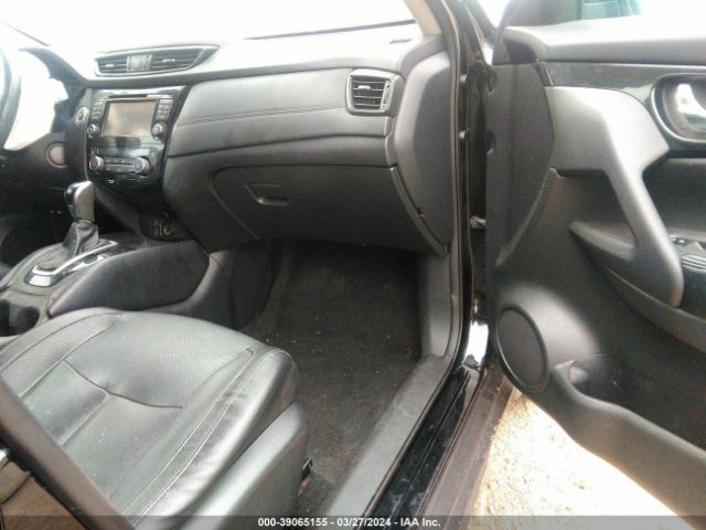 5N1AT2MV5HC839323 Nissan Rogue Sl