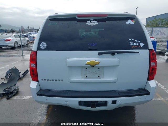 Chevrolet Suburban 1500 Lt 2014 1GNSCJE02ER108709 Image 17