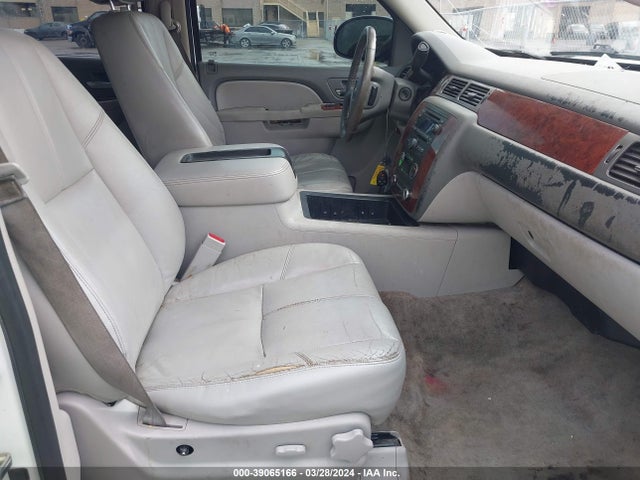 Chevrolet Suburban 1500 Lt 2014 1GNSCJE02ER108709 Image 5