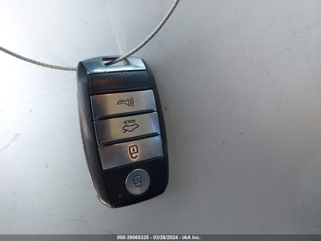 KIA OPTIMA HYBRID 2017 KNAGT4LE6H5011293 Image 11