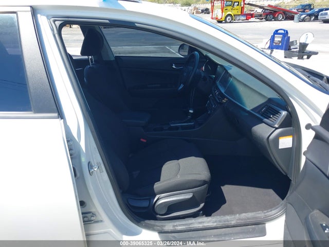 KIA OPTIMA HYBRID 2017 KNAGT4LE6H5011293 Image 5