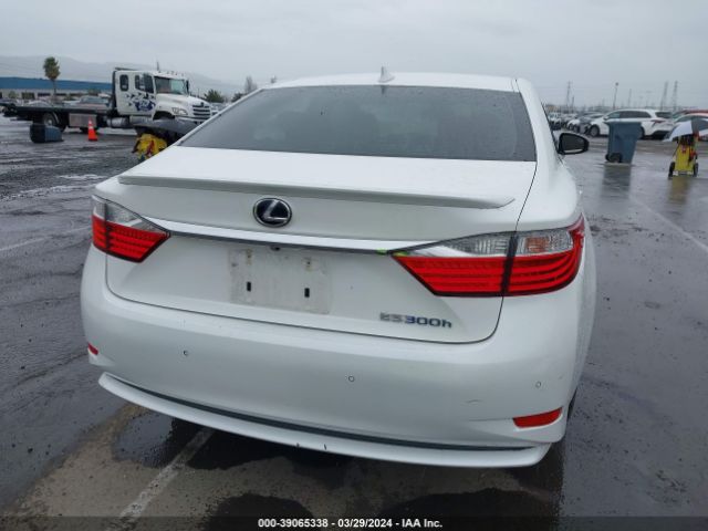 JTHBW1GG1F2089508 Lexus ES 300H