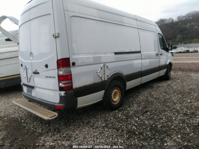 WD3PE8DE5E5895168 Mercedes-Benz Sprinter 2500 High Roof