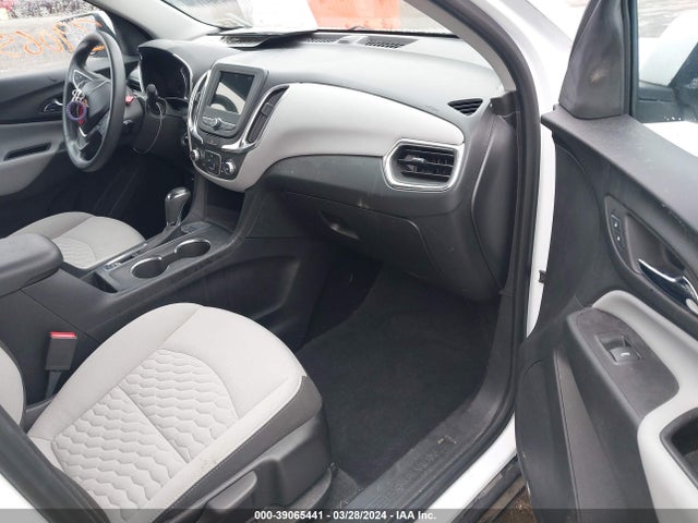 Chevrolet EQUINOX LT 2019 2GNAXKEV7K6189506 Image 5