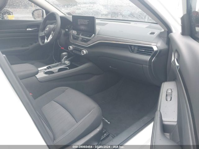1N4BL4DW7RN347112 Nissan Altima Sv Intelligent Awd