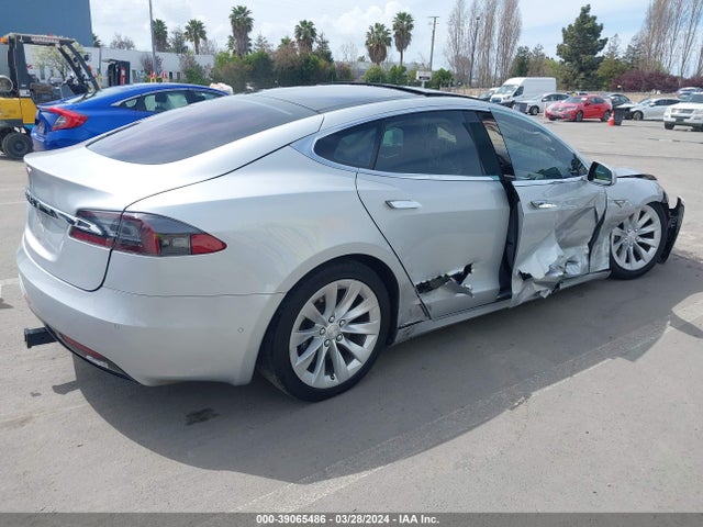 2016 TESLA MODEL S 5YJSA1E28GF153324 Photo 3