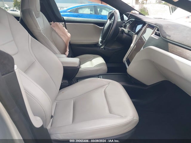 2016 TESLA MODEL S 5YJSA1E28GF153324 Photo 4