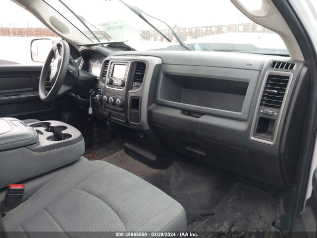 1C6RR7FTXLS148812 RAM 1500 Classic Tradesman Quad Cab 4x4 6'4 Box