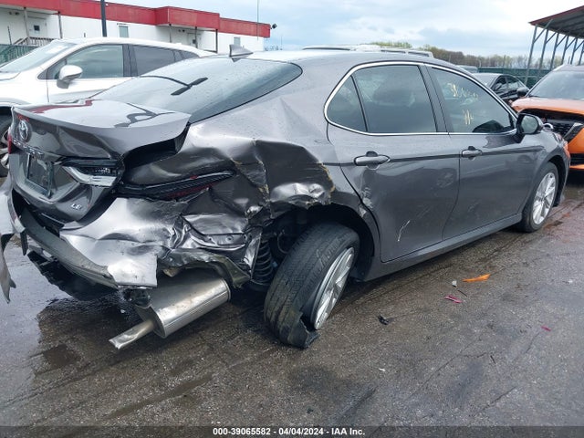 Toyota CAMRY LE 2022 4T1C11AK8NU632997 Image 4