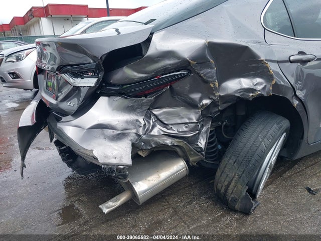 Toyota CAMRY LE 2022 4T1C11AK8NU632997 Image 6