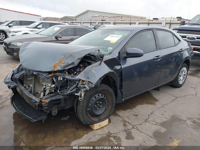 Toyota COROLLA LE 2019 5YFBURHE1KP949356 Image 2