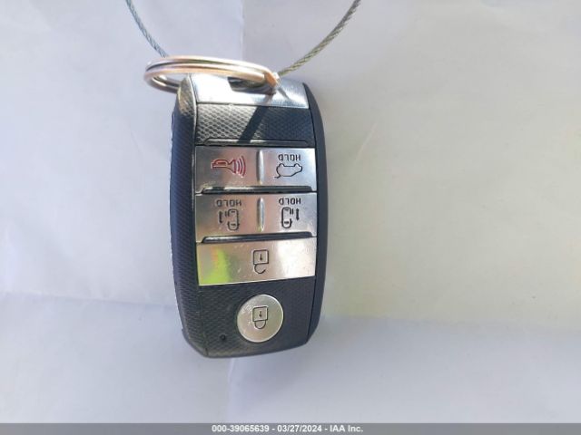 KNDMB5C19L6590083 KIA SEDONA EX