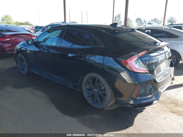Honda Civic Sport 2018 SHHFK7H40JU415566 Image 3