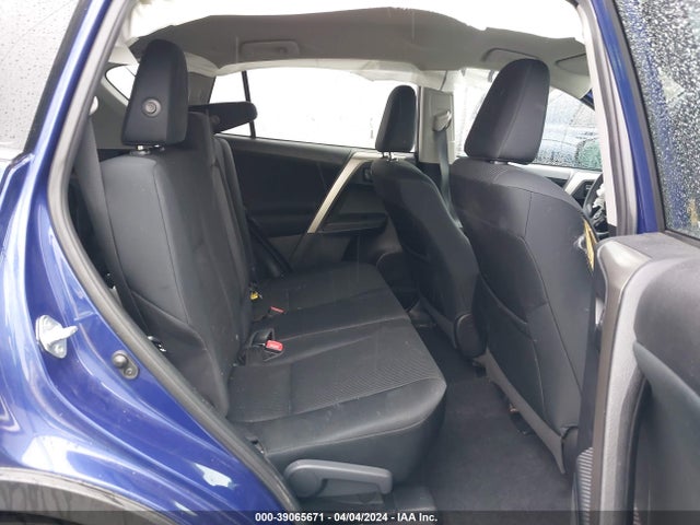 Toyota RAV4 LE 2015 2T3BFREVXFW350983 Image 8