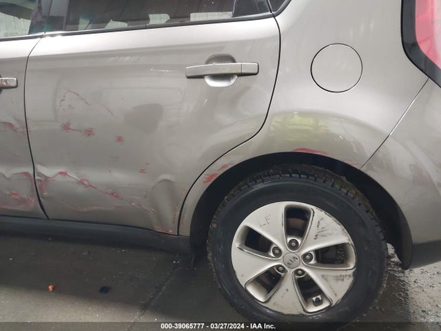 KIA Soul 2014 KNDJN2A27E7025140 Image 22