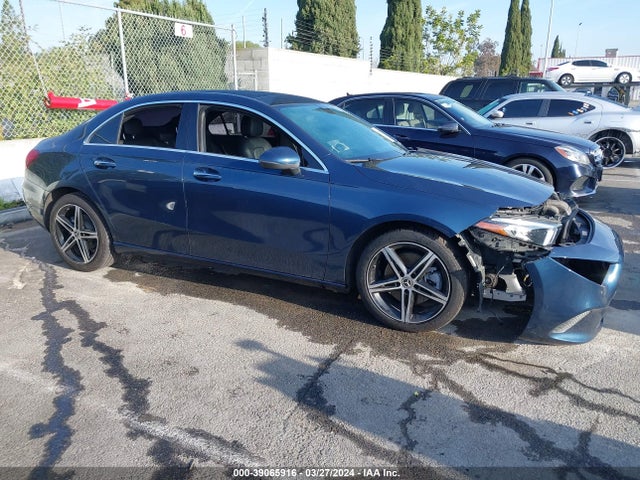 Mercedes-Benz A 220 2021 W1K3G4EB8MJ296739 Image 14