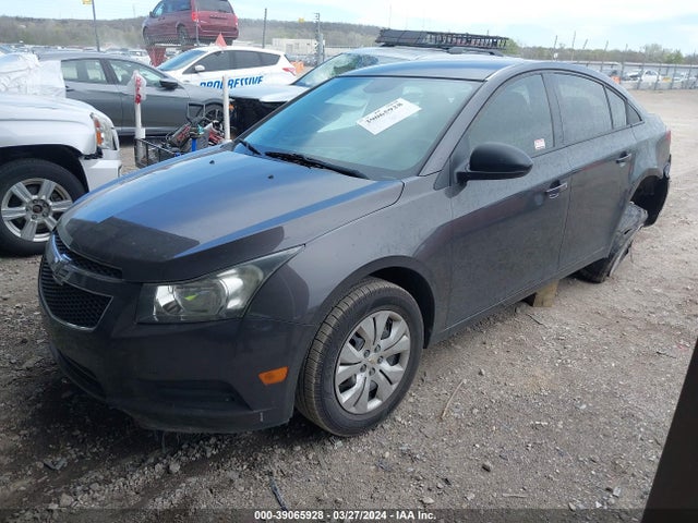 Chevrolet Cruze Ls Auto 2014 1G1PA5SH3E7311733 Image 2