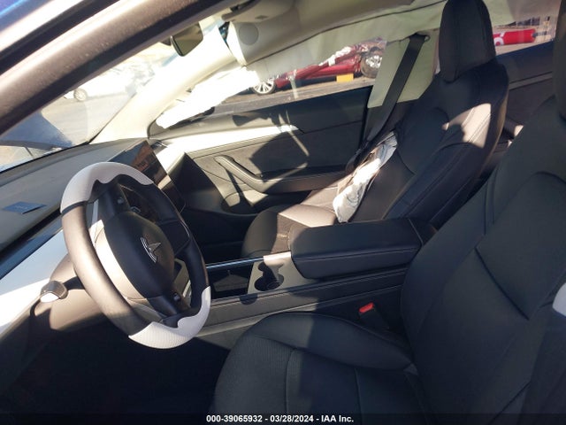 Tesla Model 3 Long Range Dual Motor All-wheel Drive 2023 5YJ3E1EB3PF633702 Image 5