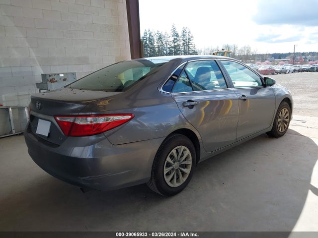 Toyota CAMRY LE 2015 4T4BF1FK4FR476566 Image 4