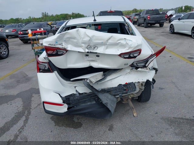 Hyundai ACCENT SE 2019 3KPC24A31KE050813 Image 6