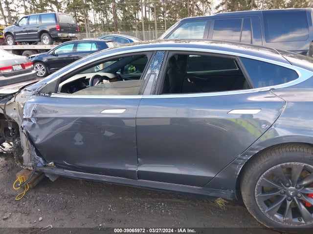 Tesla Model S Performance Dual Motor All-wheel Drive 2020 5YJSA1E42LF366863 Image 15