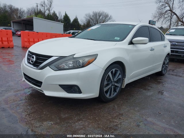 Nissan Altima 2.5 Sr 2016 1N4AL3AP9GC274935 Image 2