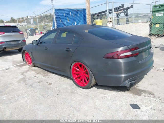 2013 JAGUAR XF SAJWJ0EFXD8S85268 Photo 2