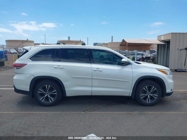 Toyota Highlander Xle V6 2016 5TDJKRFH8GS353674 Image 13