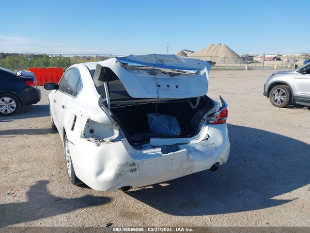 Nissan Altima 2.5 S 2015 1N4AL3AP7FN368461 Image 6