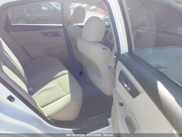 Nissan Altima 2.5 S 2015 1N4AL3AP7FN368461 Image 8