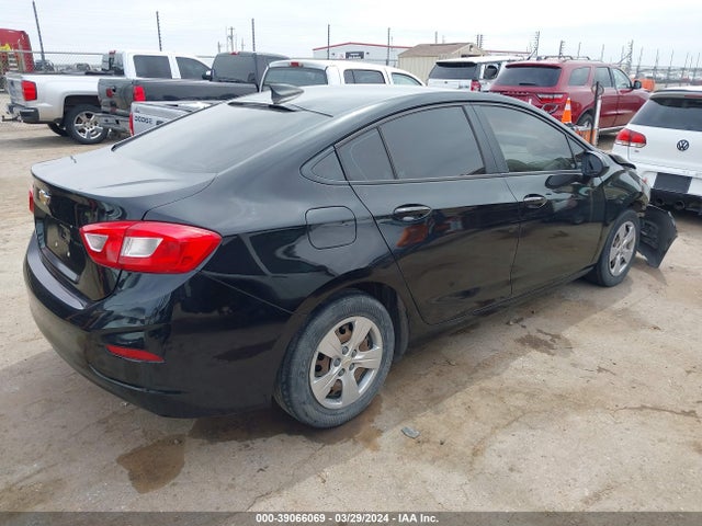 Chevrolet Cruze Ls Auto 2017 1G1BC5SM4H7108050 Image 4