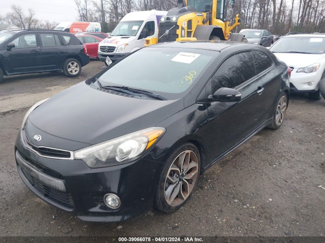 KIA Forte Koup Sx 2015 KNAFZ6A30F5390683 Image 2