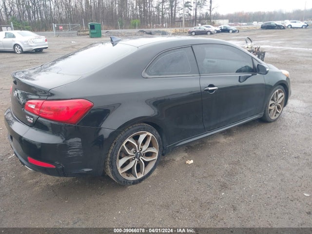 KIA Forte Koup Sx 2015 KNAFZ6A30F5390683 Image 4